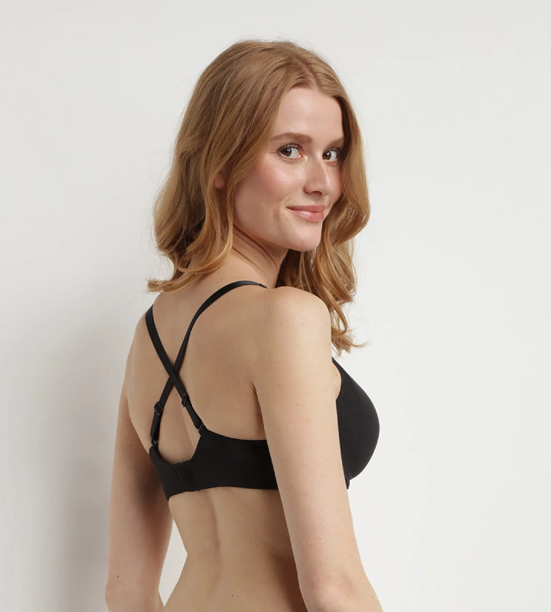 Black invisible padded bra Dim Generous Limited Edition