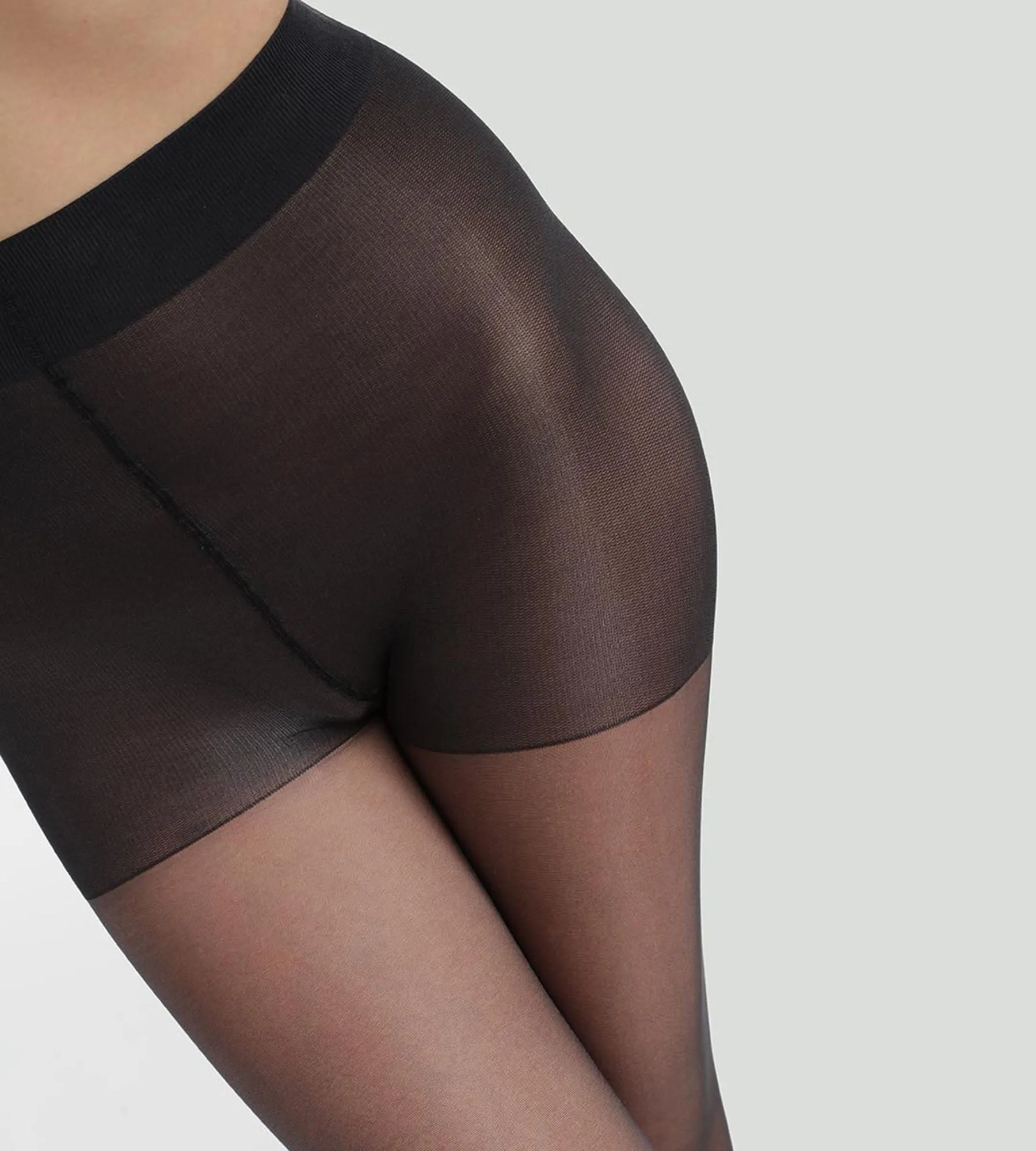 Diam's Voile Galb 22 sheer shaping tights in black