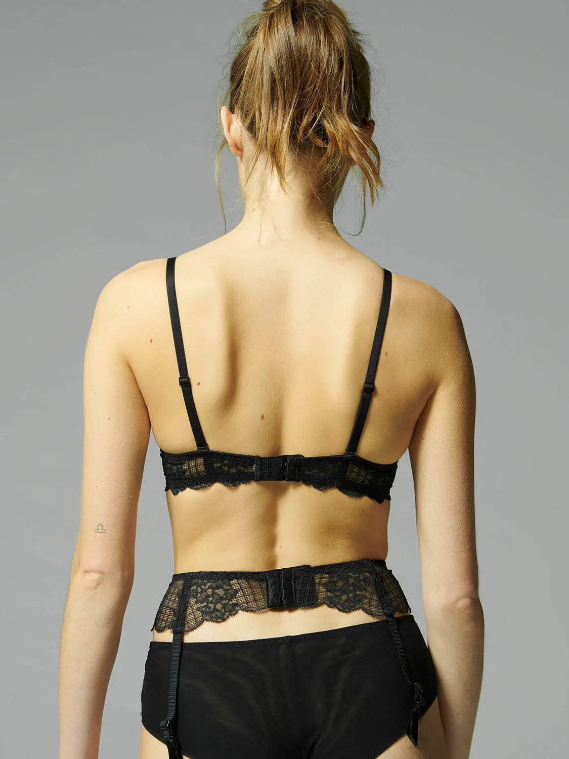 Reve Suspender Belt - Black